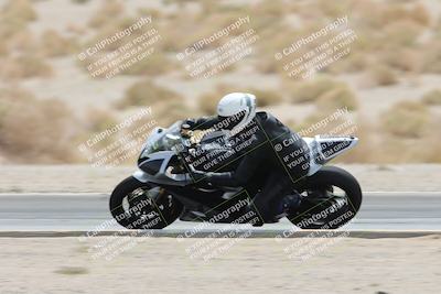 media/May-05-2025-Moto Forza (Mon) [[3c1838c5e5]]/2-B Group/Session 3 (Panning Test Turn 14 Inside)/
